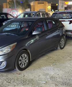 هیوندای ئەکسنت هاچباک